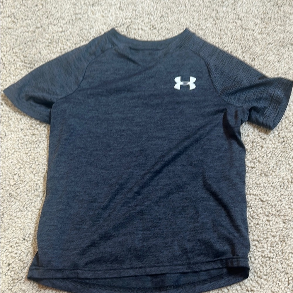 Under Armour Black Short Sleeve Tee Performance Shirt